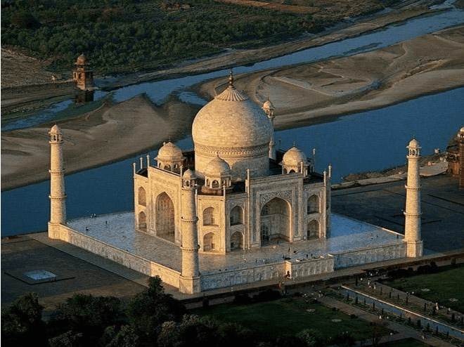 Taj Mahal construido en mÃ¡rmol