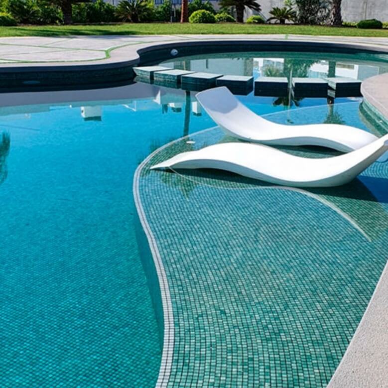 REVESTIMIENTOS PARA PISCINAS CON LOS QUE CREAR TU OASIS.  | Vedek Revestimientos