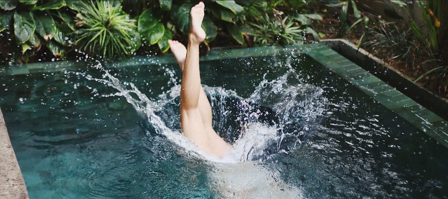 PIEDRA BALI, ESTÉTICA, NATURAL Y ELEGANTE. UN REVESTIMIENTO EXCEPCIONAL PARA PISCINAS. | Vedek Revestimientos