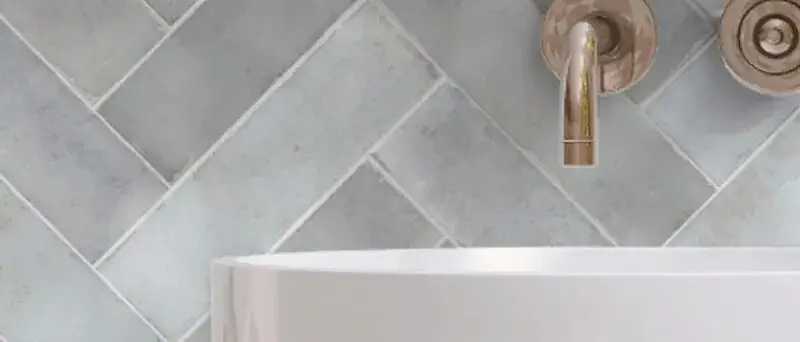 AZULEJOS GRISES PARA BAÑOS: ELEGANCIA, PRACTICIDAD Y ESTILO EN UN SOLO TONO. | Vedek Revestimientos
