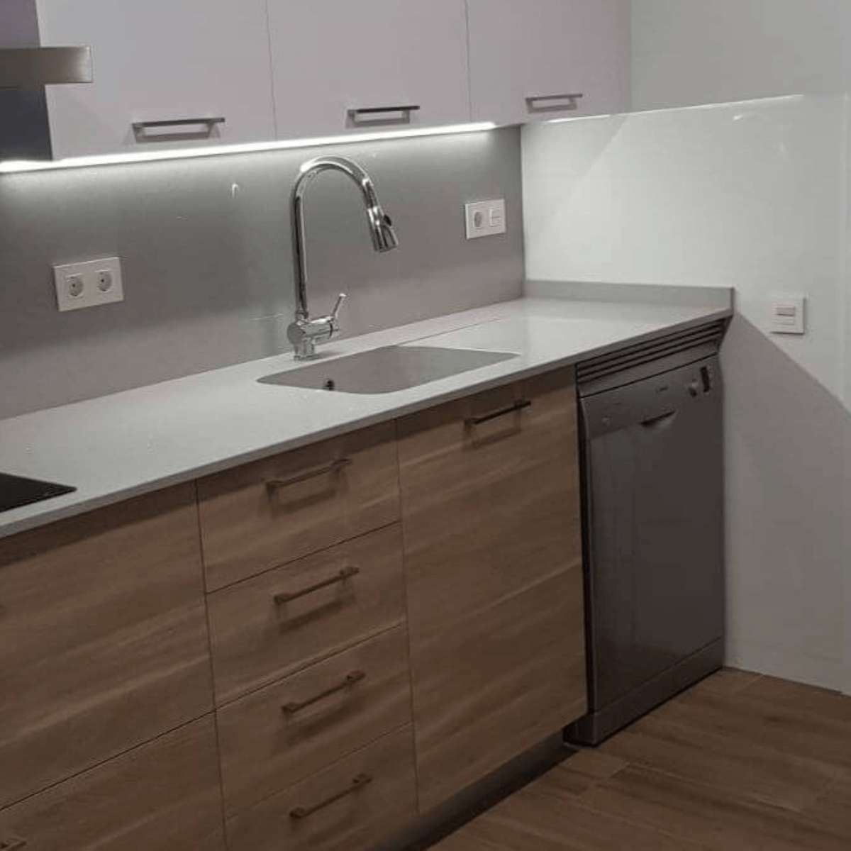 Aluminio Nube Silestone | Vedek Revestimientos