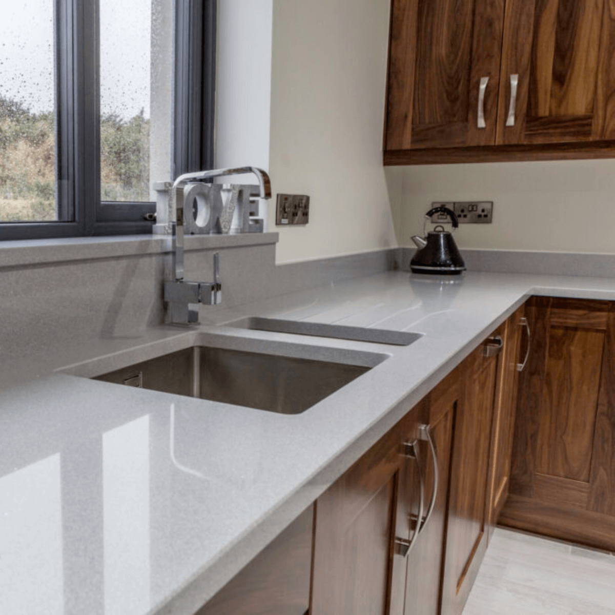 Aluminio Nube Silestone | Vedek Revestimientos