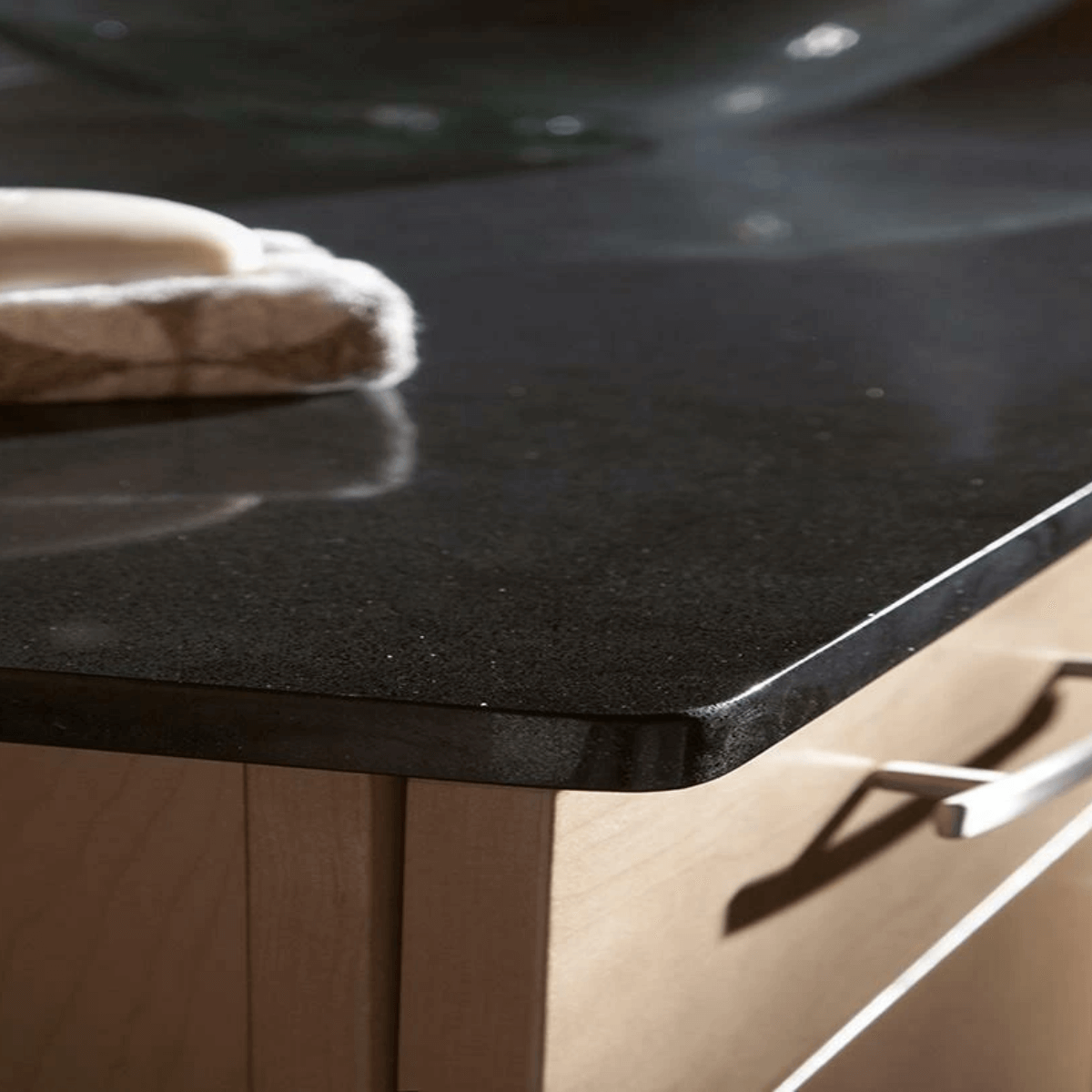 Negro Tebas Silestone | Vedek Revestimientos