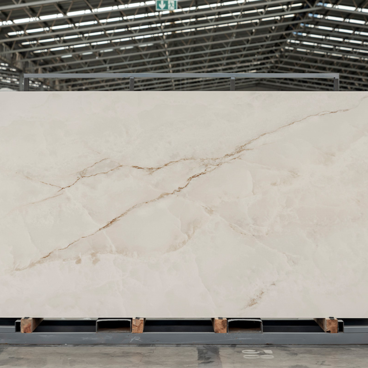 Onyx White Purastone Prima | Vedek Revestimientos