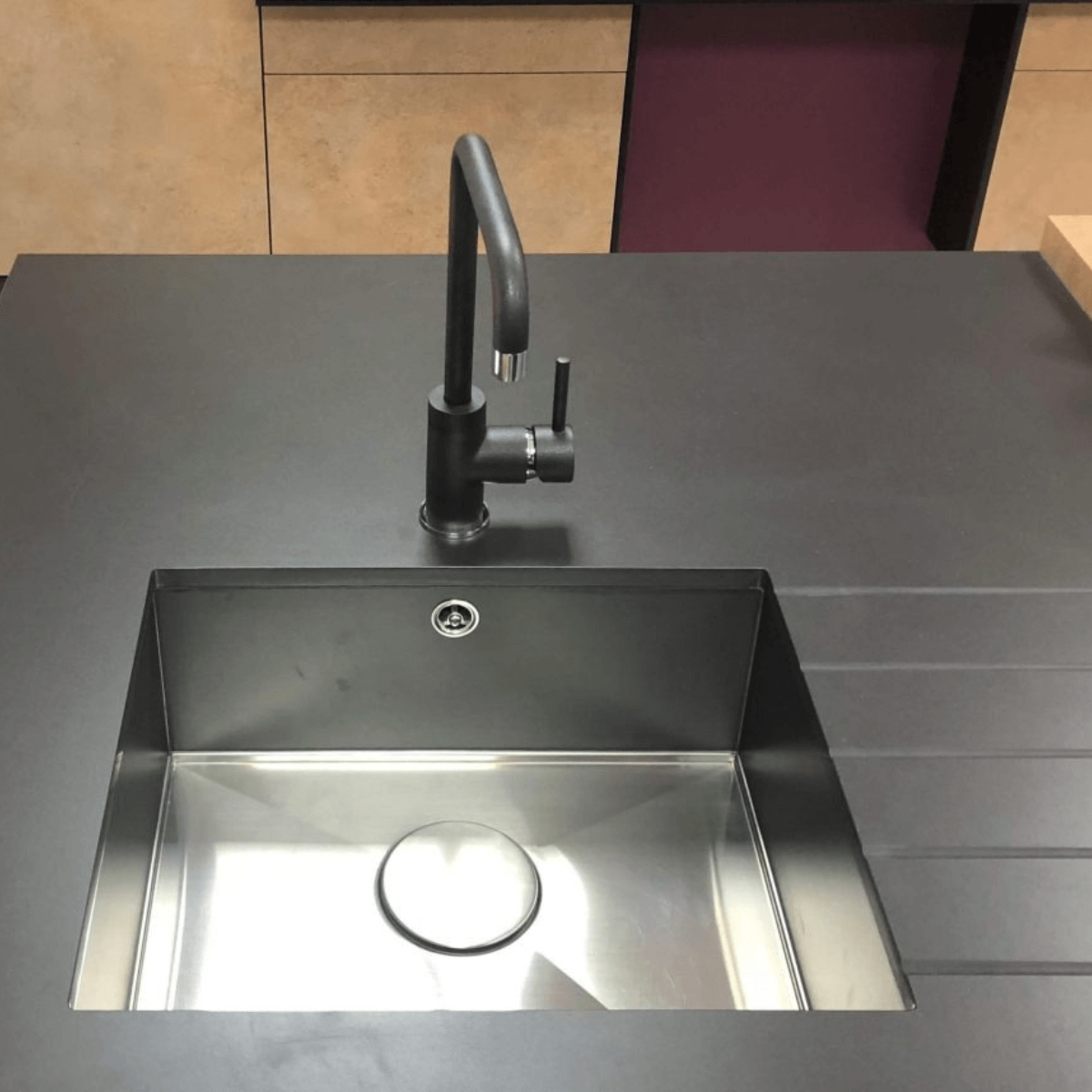 Nero Neolith | Vedek Revestimientos