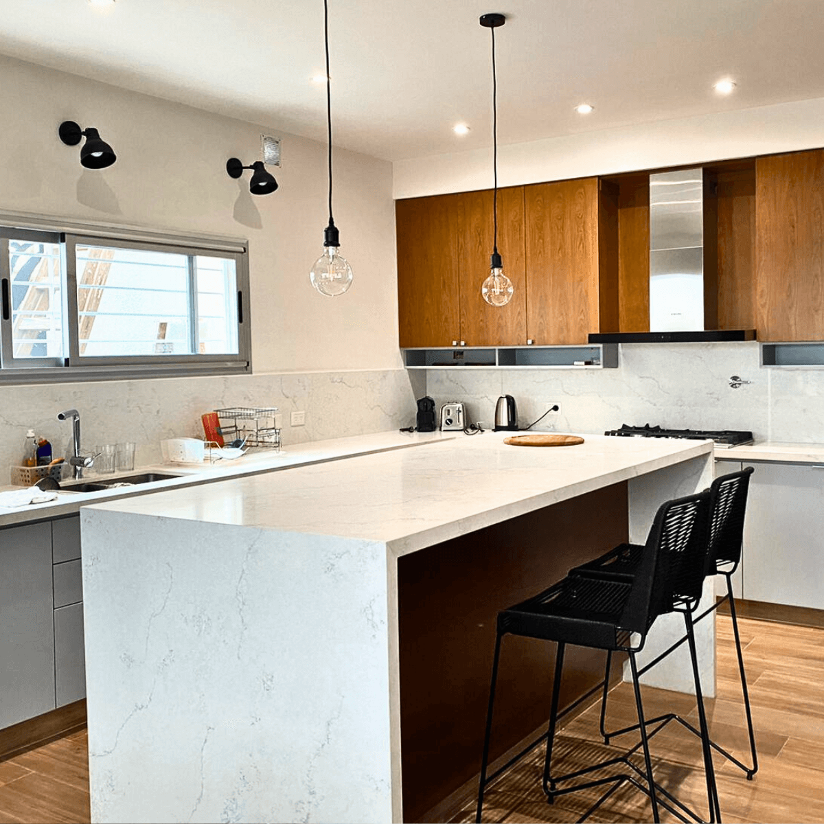 Carrara Extra Vedek Quartz | Vedek Revestimientos