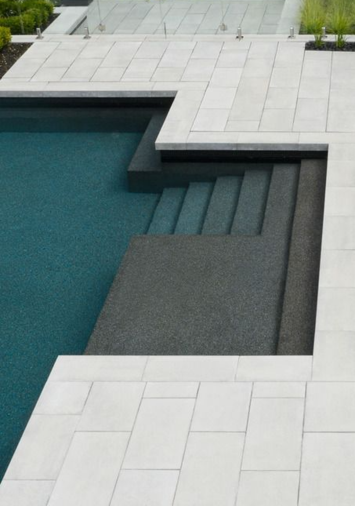 AquaQuartz Gris Oscuro - Revestimiento Cementicio | Vedek Revestimientos