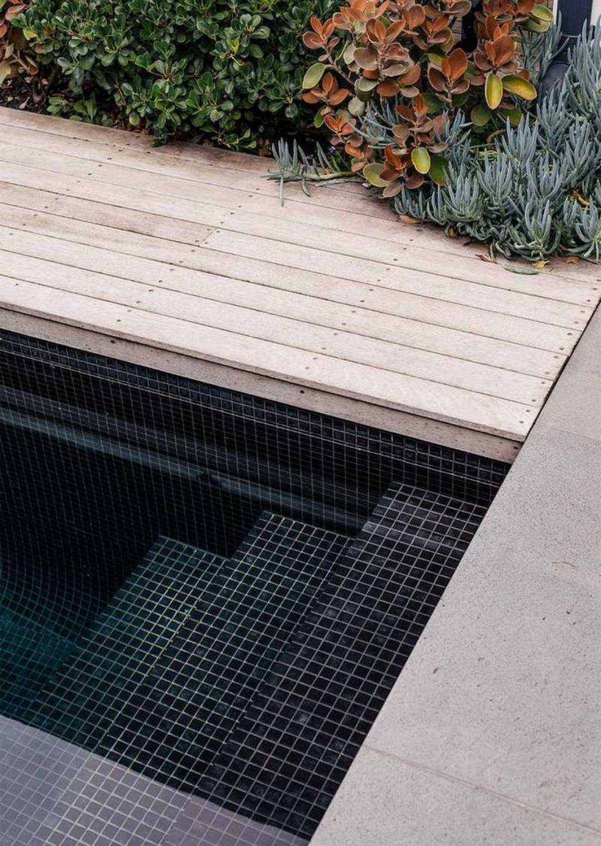 Venecitas Exclusive Negra- DK 75 | Vedek Revestimientos