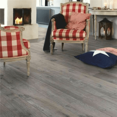 Piso Vinílico Símil Madera SPC Click Roble Siena 5mm  manta | Vedek Revestimientos
