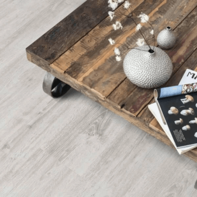 Piso Vinílico Símil madera SPC Click Roble Toscana 5mm con manta | Vedek Revestimientos